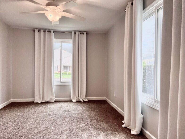 Building Photo - 44666 Connecticut Ct
