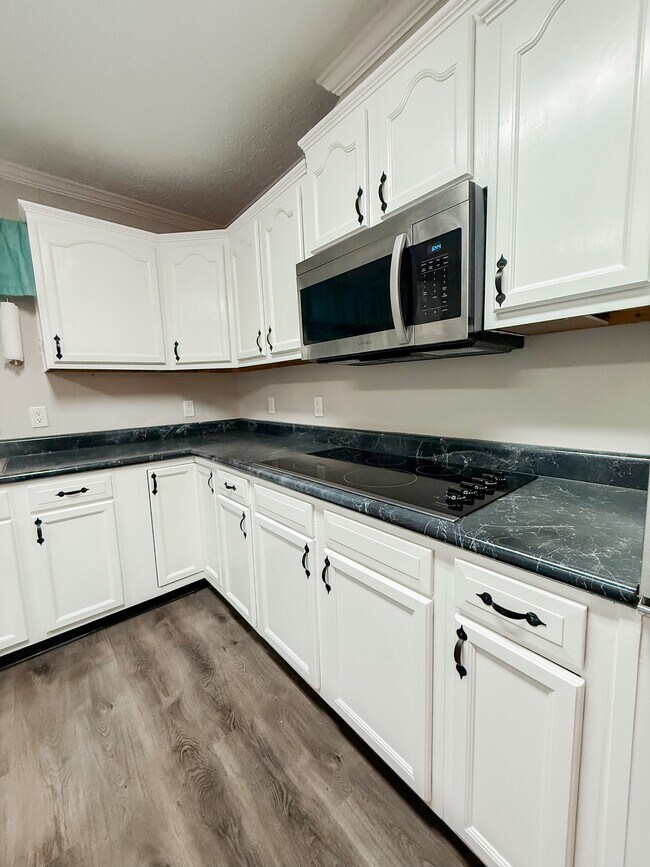 Building Photo - 106 Dolly Dr