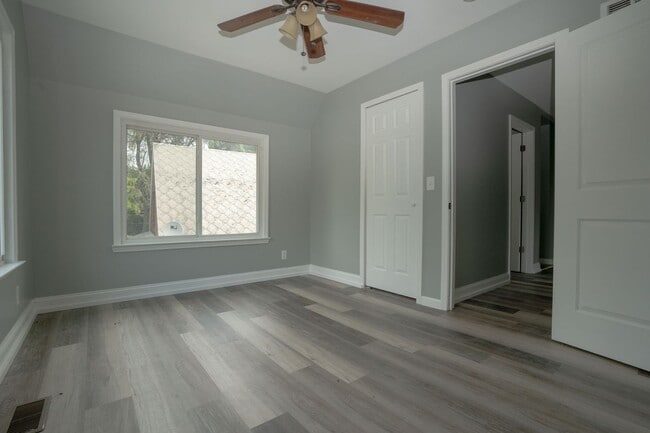 Building Photo - All Utilities Included!!  Freshly Remodeled Upper Unit Duplex.  A must see!!