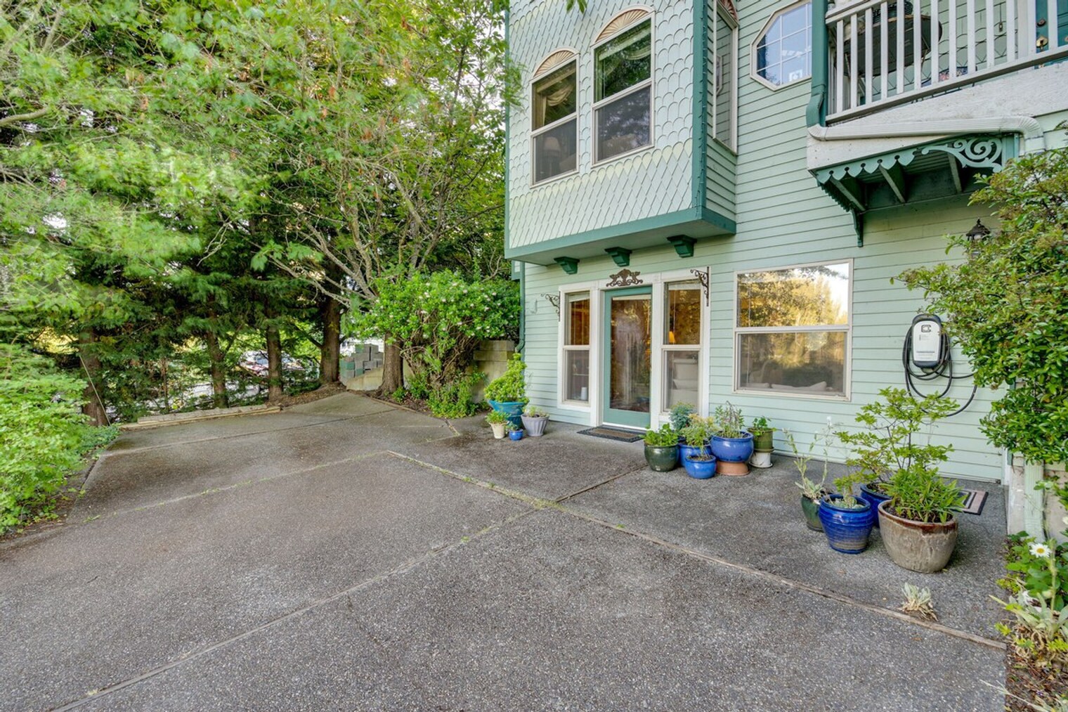 Building Photo - 1421 Landes St