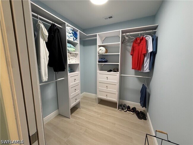 Building Photo - 3002 Sandpiper Bay Cir