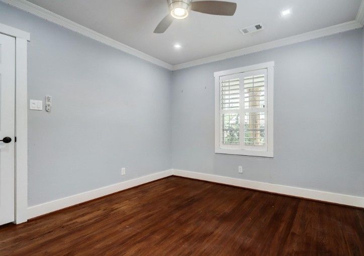Building Photo - 7151 Edgemoor Dr