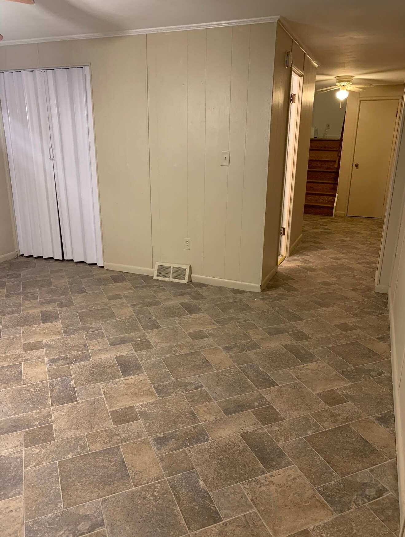 Building Photo - 62 Oakmont Dr