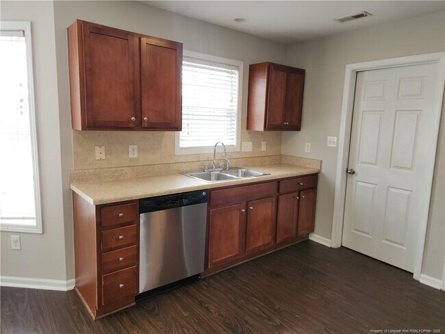 Building Photo - 2148 Yellowbrick Rd