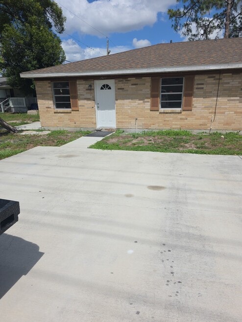 Building Photo - 2610-2612 S San Gully Rd