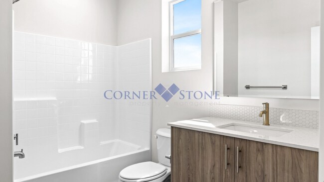 Building Photo - Modern New Construction Home in Boise!