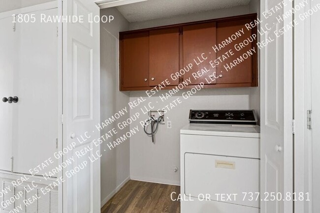 Building Photo - 1805 Rawhide Loop