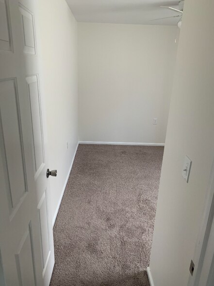 Building Photo - 53 Greenwich Ave