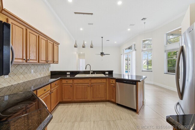 Building Photo - 2644 Miller Ct