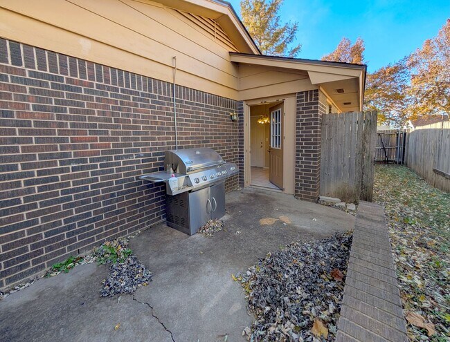 Building Photo - Great Home in Midwest City