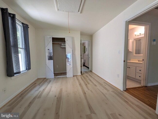 Building Photo - 965 Chester River Dr