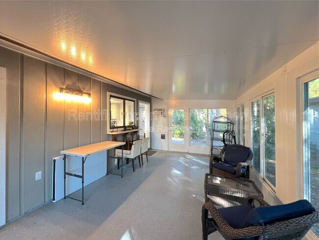 Building Photo - 10951 Ruden Rd