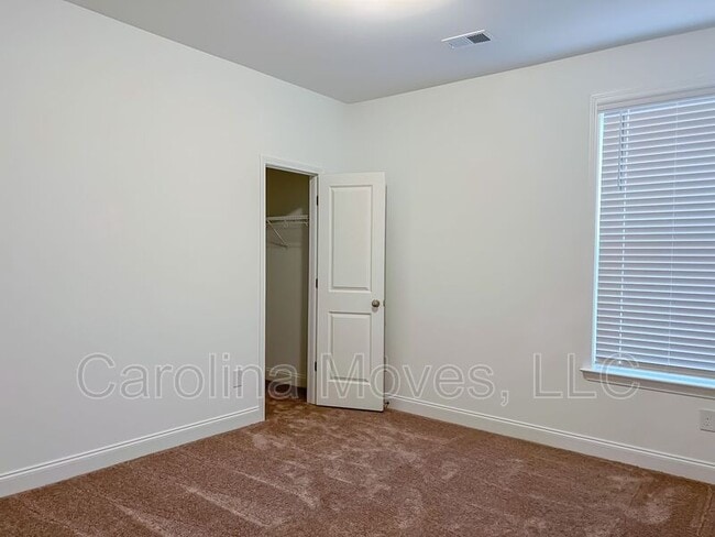 Building Photo - 508 Dottie Ct