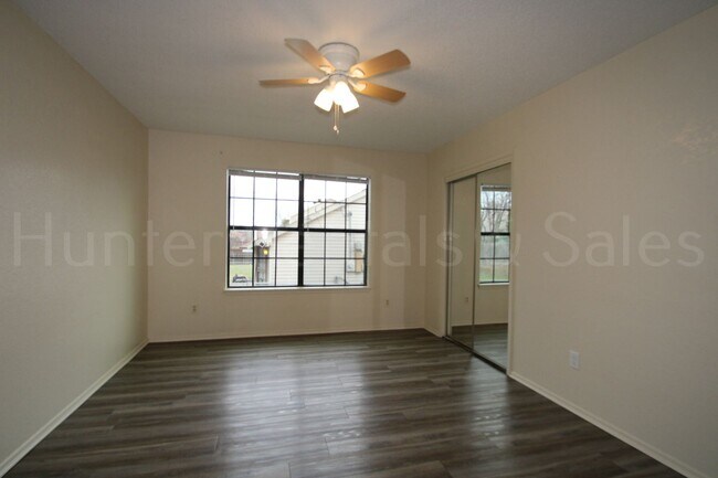 Building Photo - Welcome Home to Your Two-Story Retreat in Willow Springs!