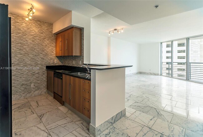 Building Photo - 335 S Biscayne Blvd