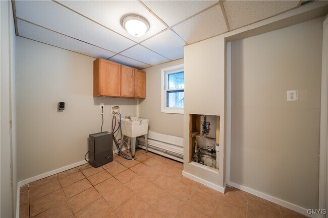 Building Photo - 4618 Brickyard Falls Rd