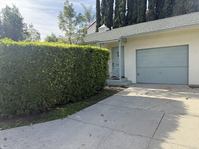 Entrance & Garage - 10901 Huston St