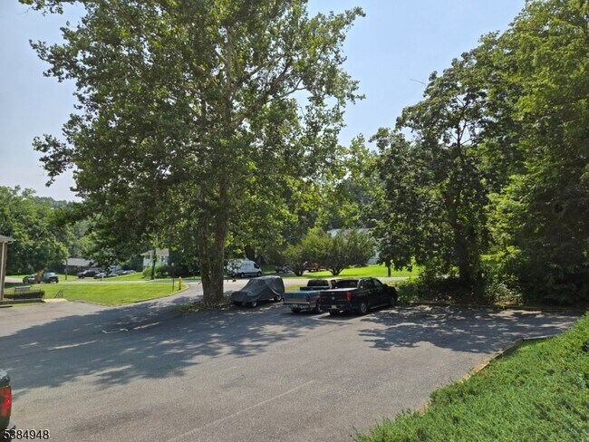 Building Photo - 1041 Ridge St