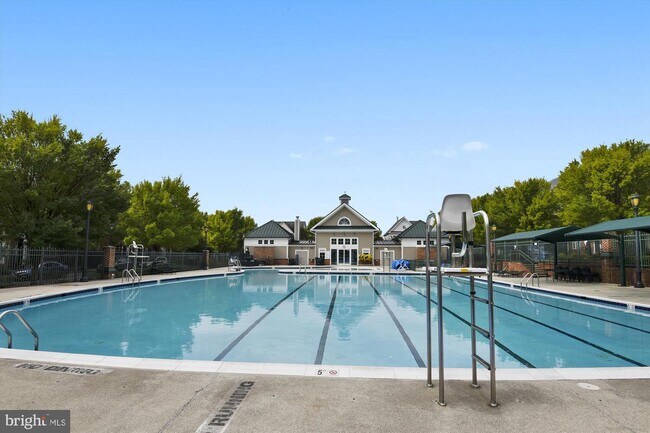 Building Photo - 1424 Piccard Dr