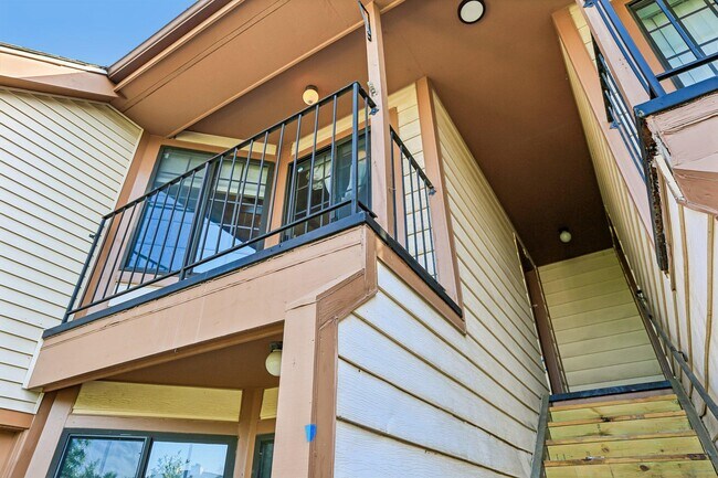 Building Photo - 14122 Lauren Ln