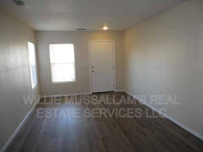 Building Photo - 16699 Colonial Trail