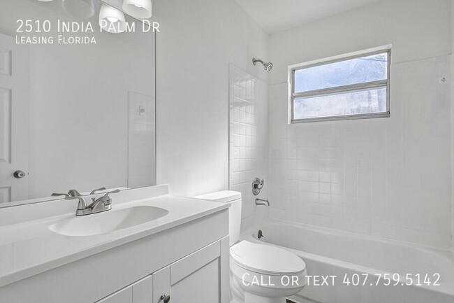 Building Photo - 2510 India Palm Dr