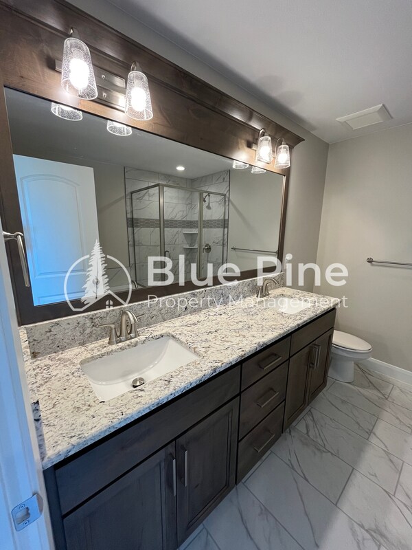 Building Photo - 6326 Ender Ln