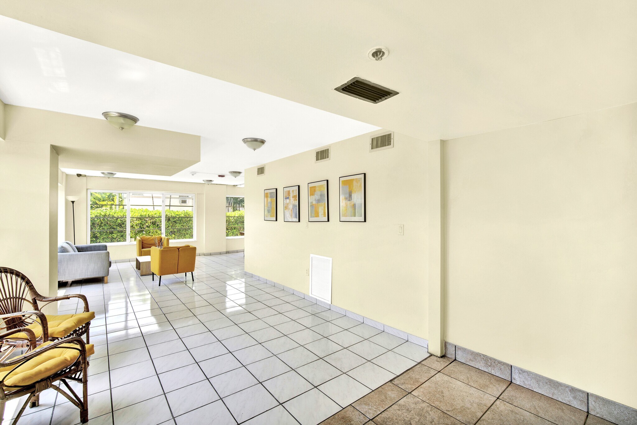 Building Photo - 1428 Euclid Ave