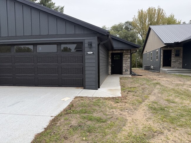 Primary Photo - 1124 Garfield Ave