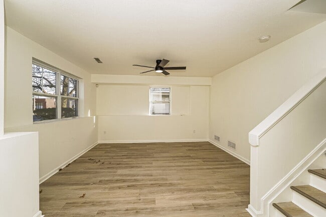 Building Photo - 821 Nela View Rd