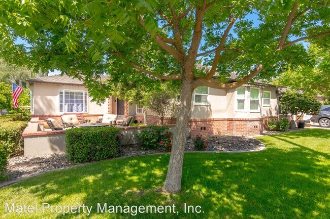 Building Photo - 4 br, 2.5 bath House - 1439 MERRITT ST