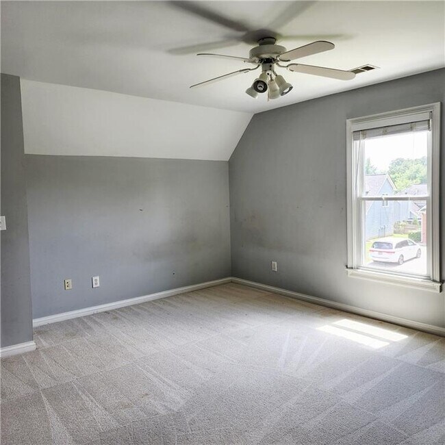 Building Photo - 969 Light House Way