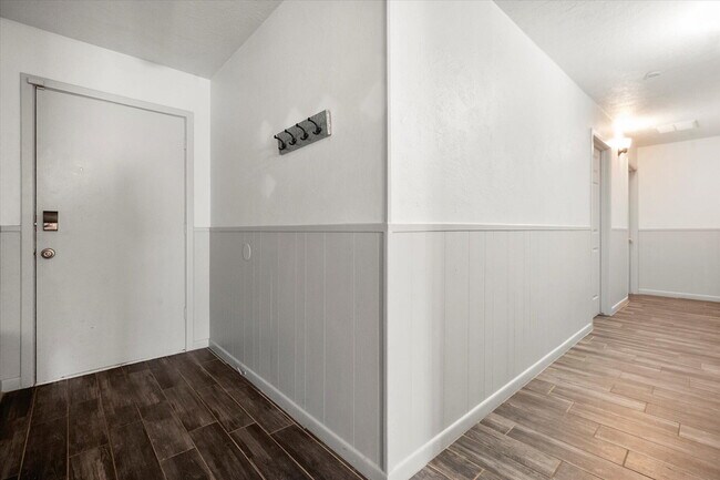 Building Photo - 4718 48th St