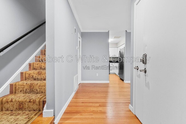 Building Photo - 38 Harbour Close
