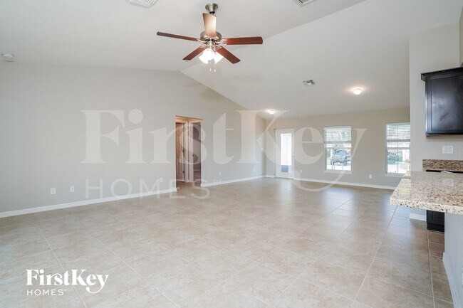 Building Photo - 1114 SW 40th Terrace