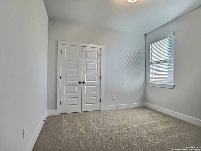 Building Photo - 9425 Mattock