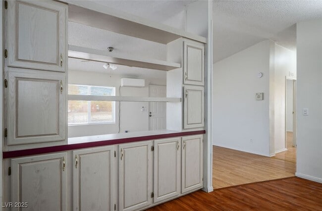 Building Photo - 4101 Paiute Blvd