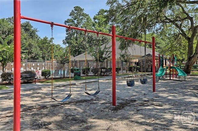 Building Photo - 112 St Ives Way