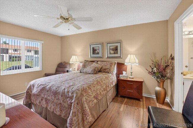 Building Photo - 8697 Sunbird Pl