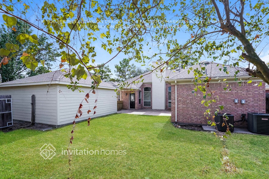 Building Photo - 12802 Magnolia Leaf St