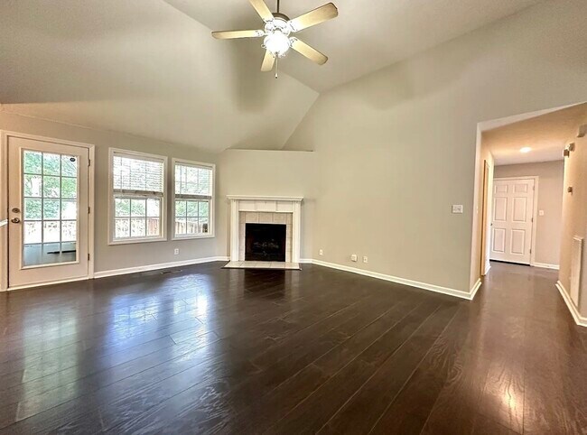 Building Photo - 1641 Cedar Springs Cir