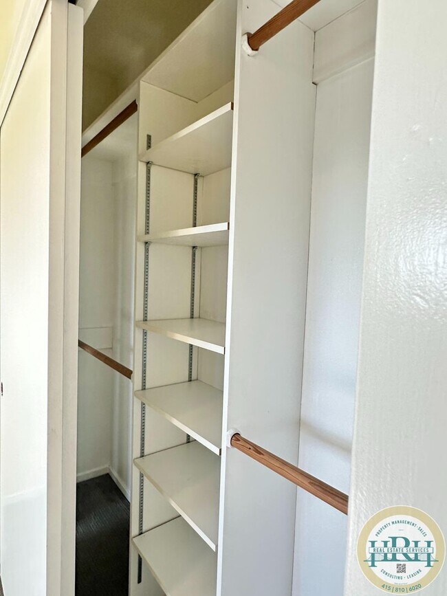 Building Photo - Charming 3BR|1.5BA Home in the Heart of th...