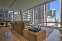 Building Photo - 301 Mission St