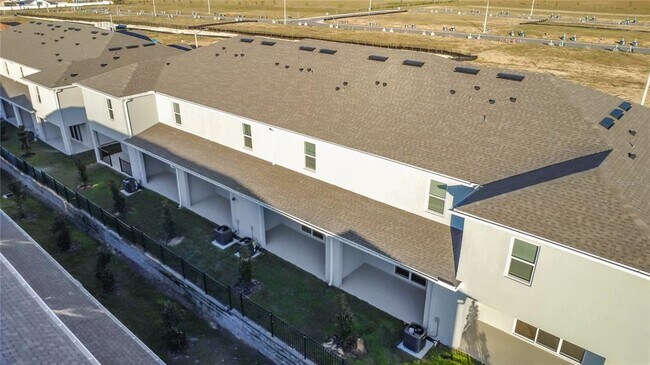 Building Photo - 2645 Olympic Ct