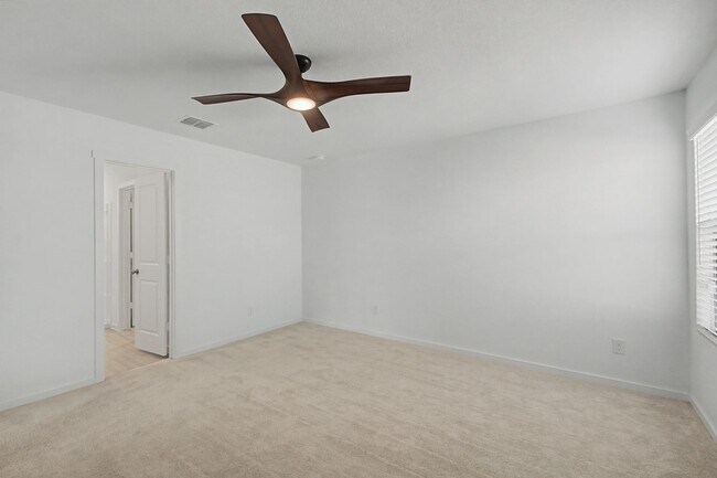 Building Photo - 6732 Bramblewood Dr