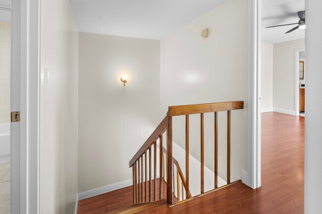 Building Photo - 1420 Augusta Cir