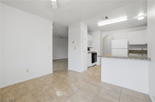 Building Photo - 2200 S Fort Apache Rd