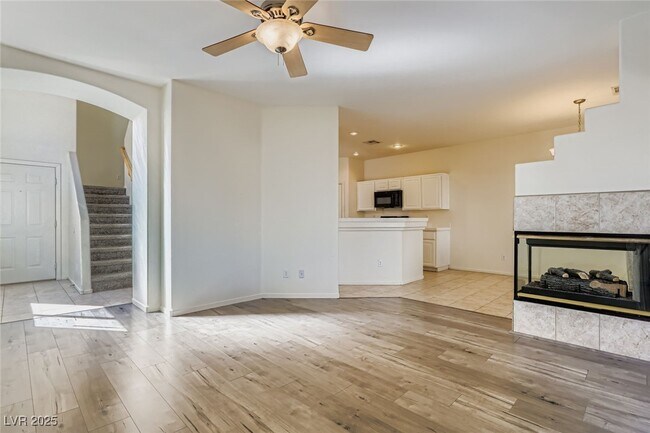 Building Photo - 2406 Miki Ct
