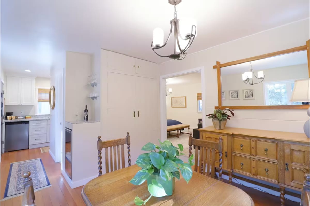 Building Photo - 1596 Ronne Dr