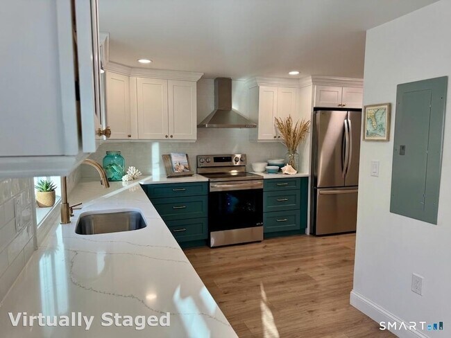 Building Photo - 6 Stevens Rd